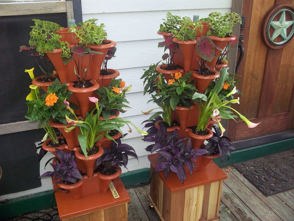 twinPatioGardens